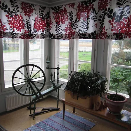 Opintola Oda ve Kahvaltı